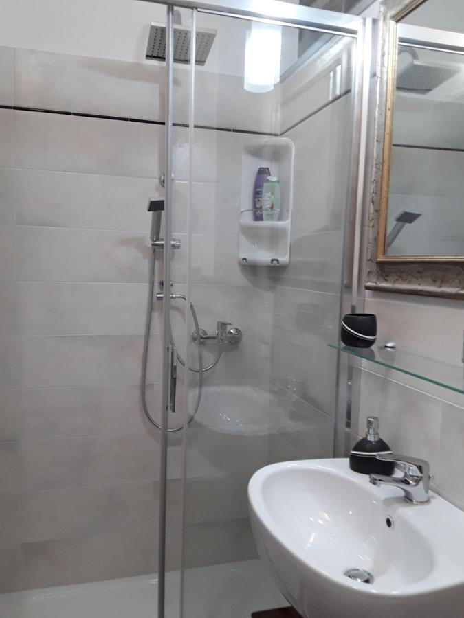 Retro' Beb Bed & Breakfast La Spezia Dış mekan fotoğraf
